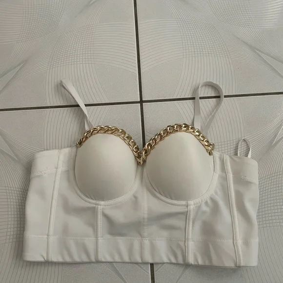 Push Up Clasp “Bra-Top” With Padding - Picture 3 of 6